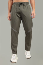 Evo Trackpant | Light Olive
