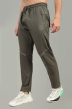 Evo Trackpant | Light Olive